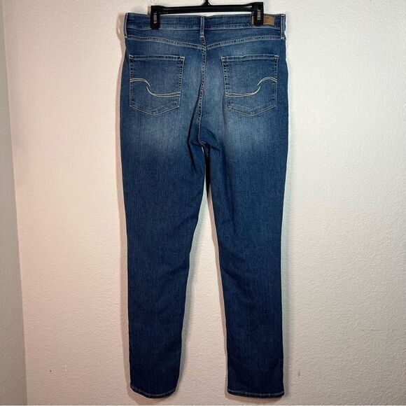 Signature by Levi's Medium Blue High Rise Modern Slim Jeans Womens Size 33 - Picture 6 of 9